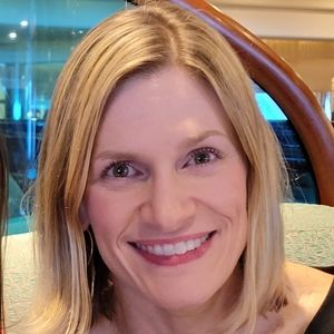 Meet your Posher, Lori